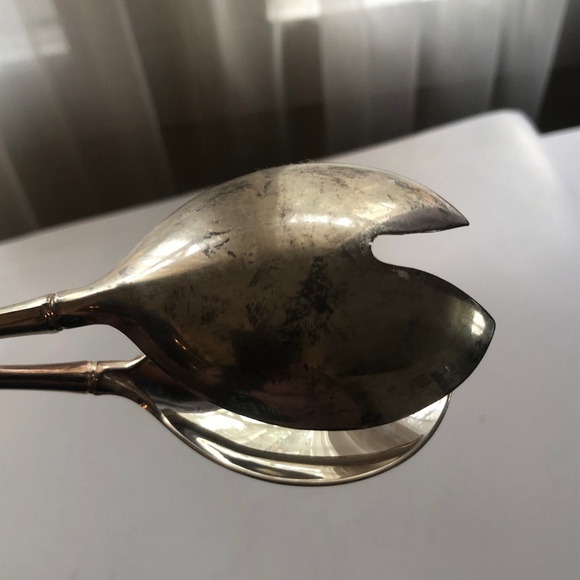 Vintage E P Zinc salad tongs, made in Italy. Natural tarnishing are on spoon - Picture 6 of 7